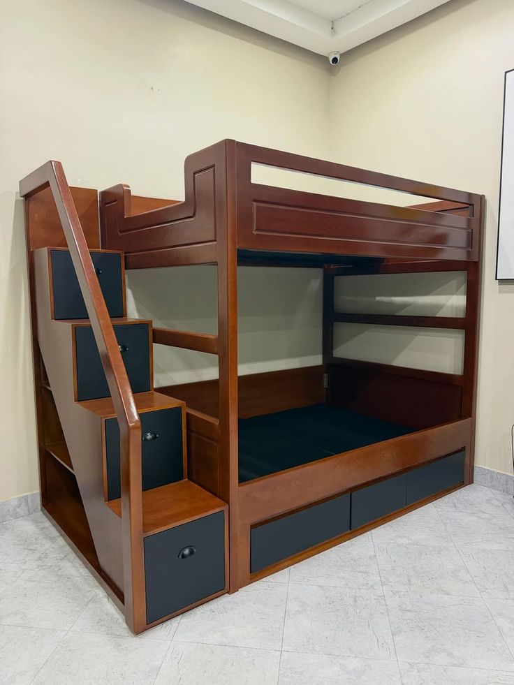 Mahogany double decker